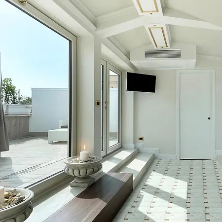 Queen Di Opera Arte Guest house 3*